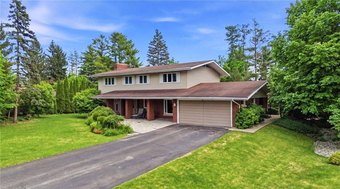 6 Summit CIR, Norfolk, ON N3Y 3K8