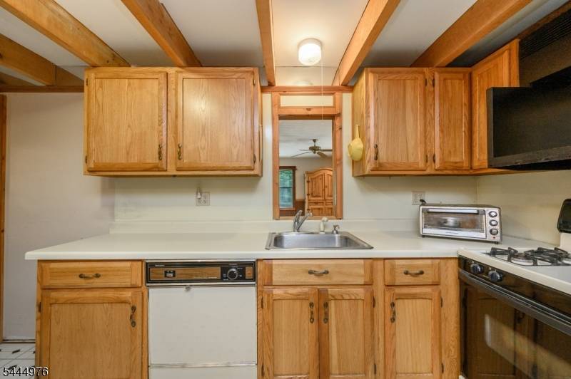 1097 State Route 173, Bethlehem Twp., NJ 08802