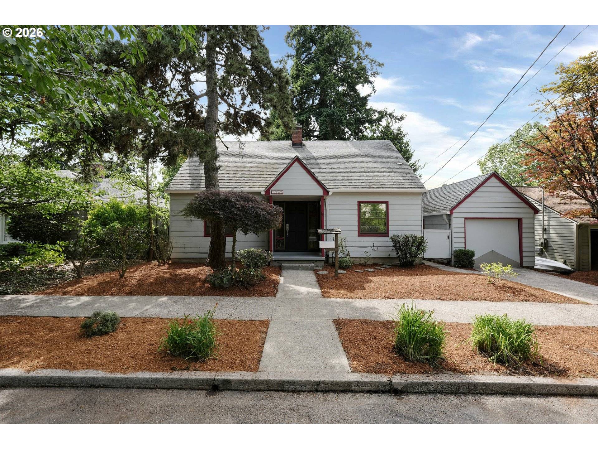 7925 SW 11TH AVE, Portland, OR 97219