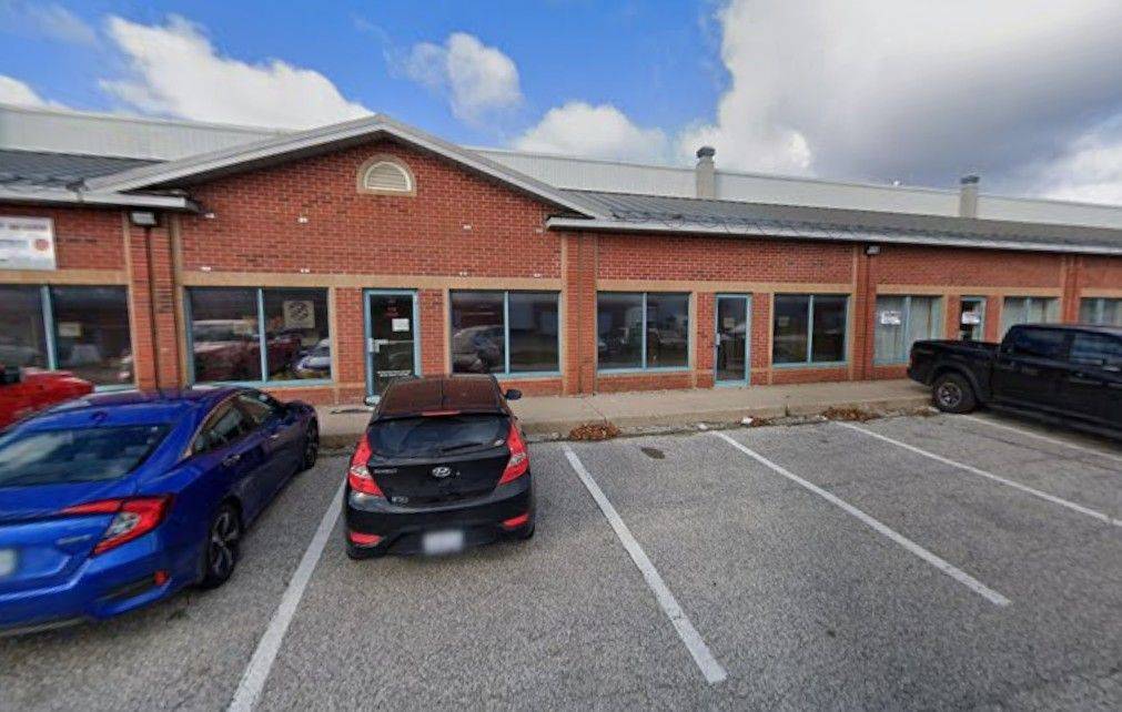 110 SAUNDERS RD #22&23, Barrie, ON L4N 9A8