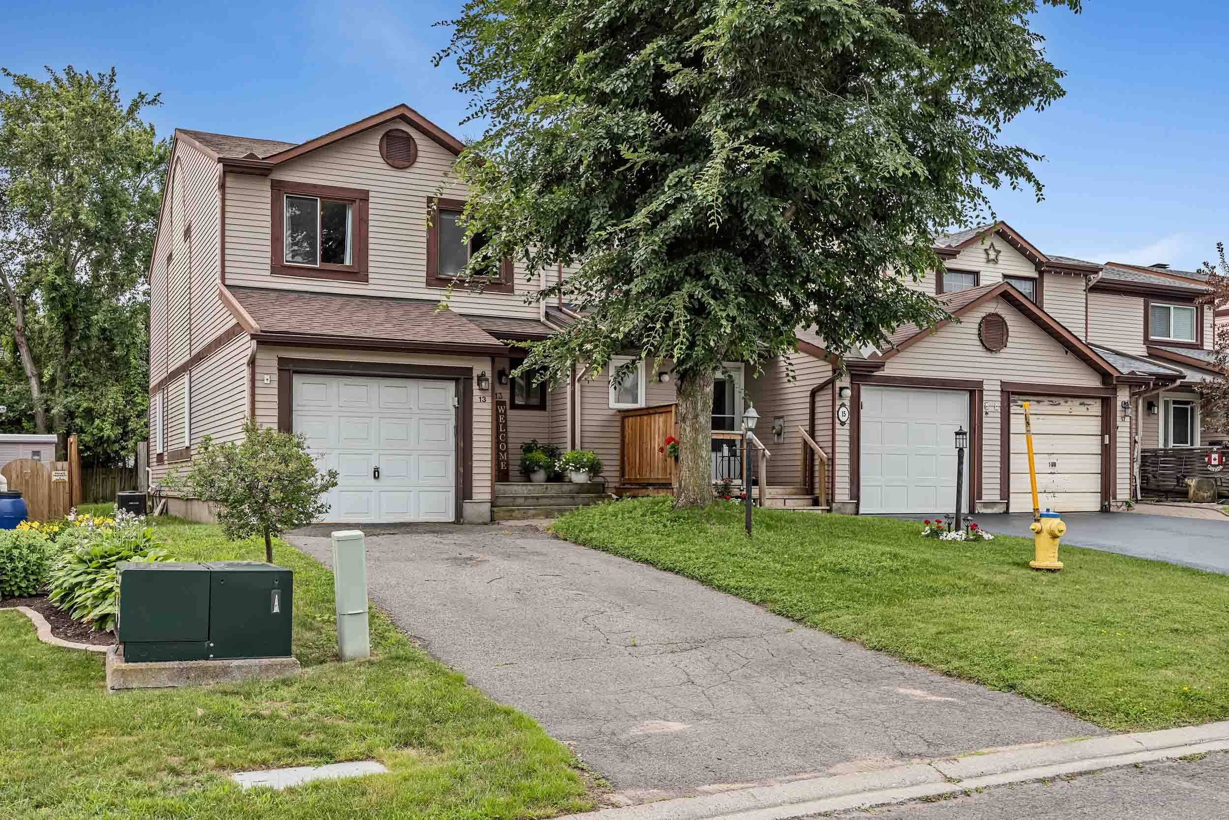 13 Shearer CRES, Kanata, ON K2L 3M9