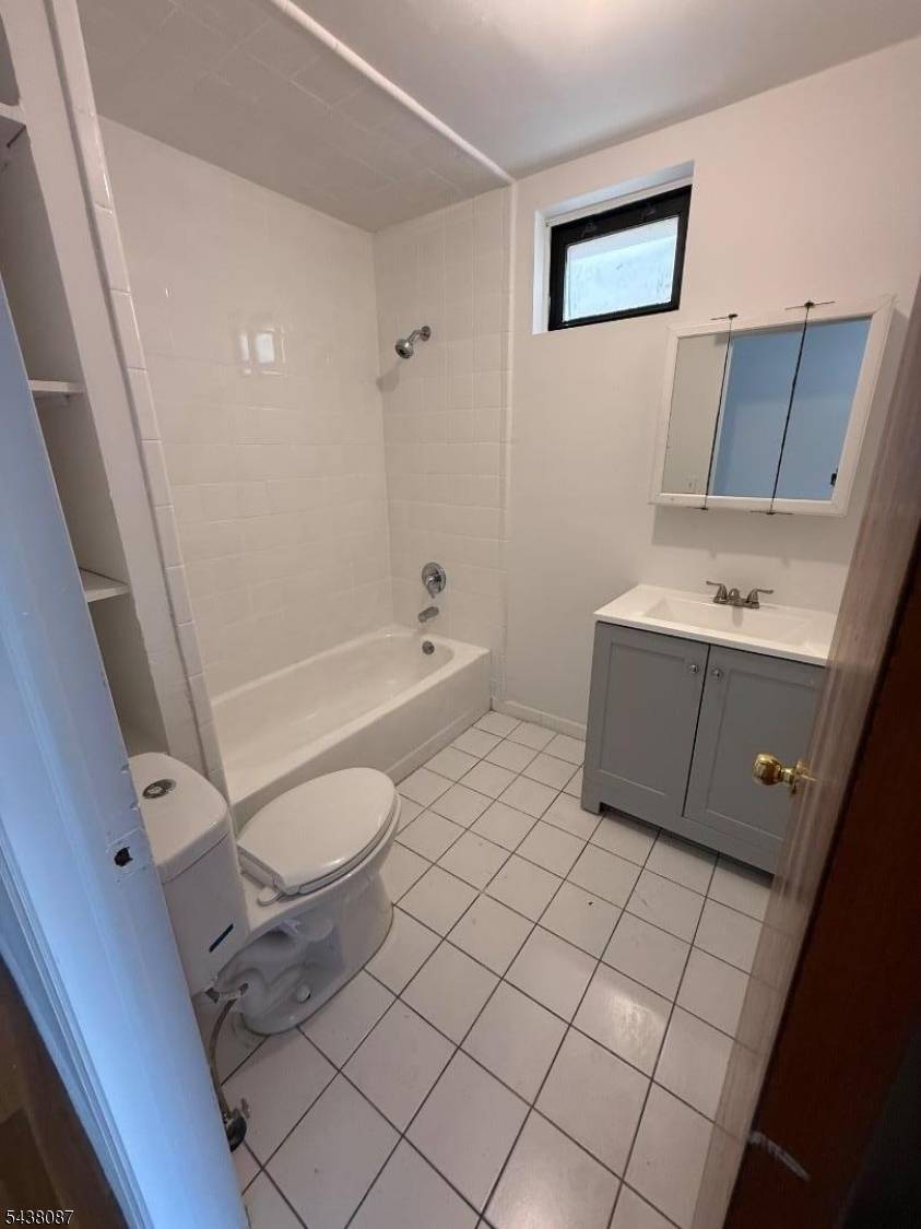 88 Garrison St #1, Newark City, NJ 07105