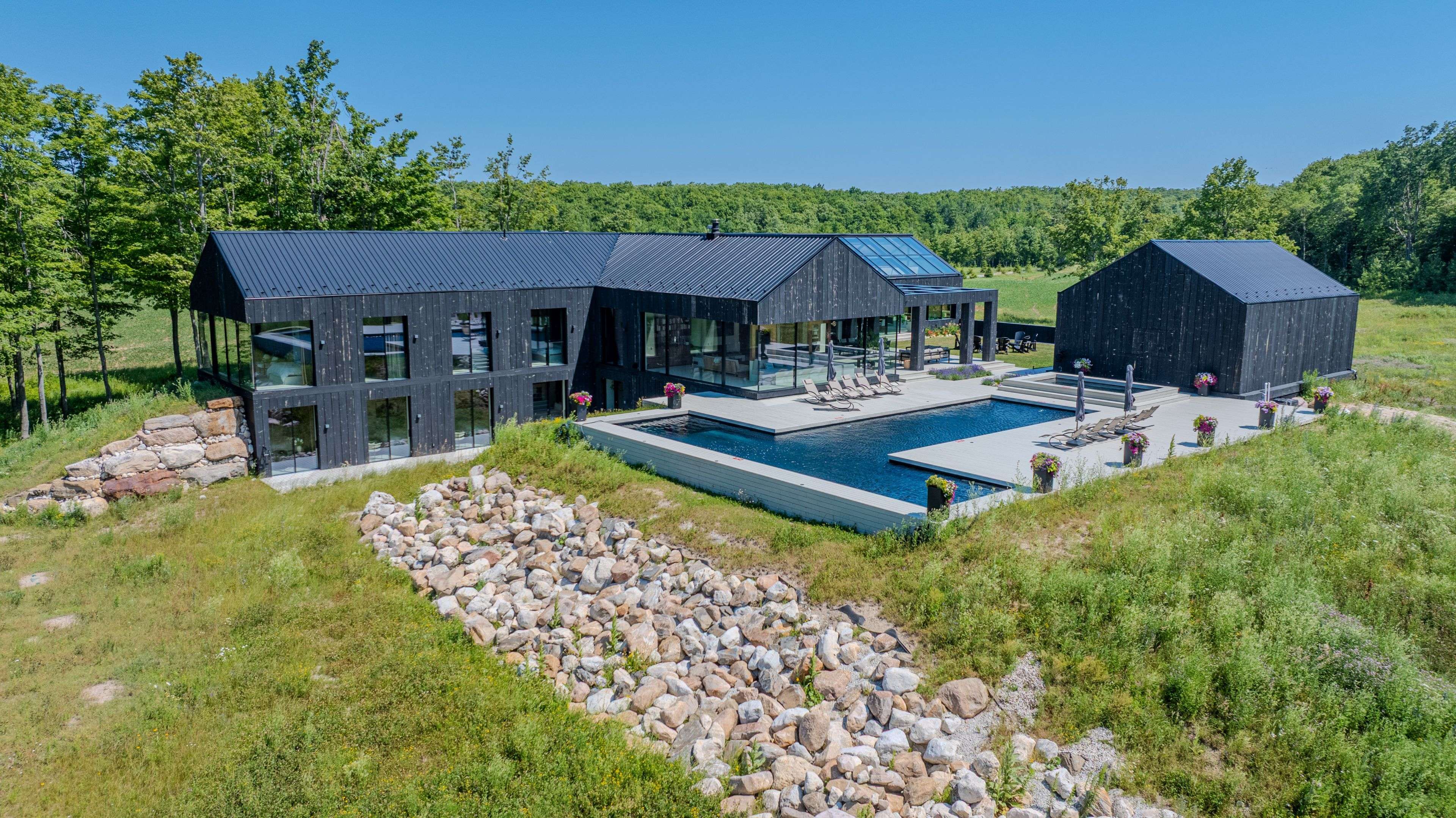 595474 4th Line, Blue Mountains, ON N0H 2E0