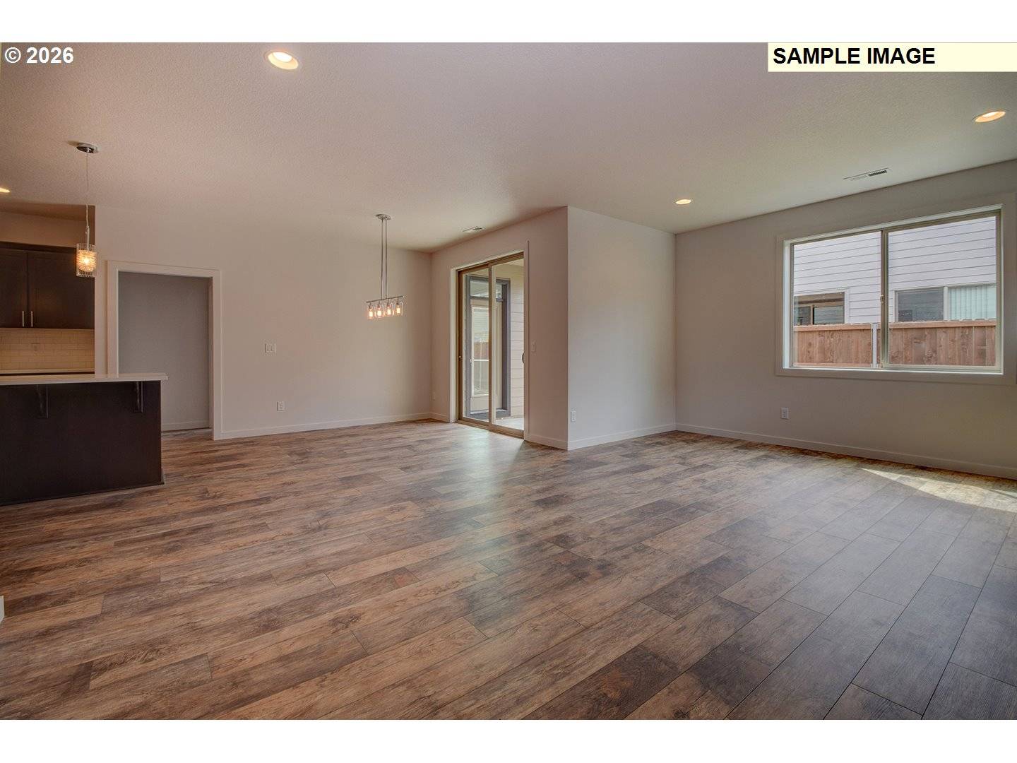 2214 E DALMATIAN DR, La Center, WA 98629