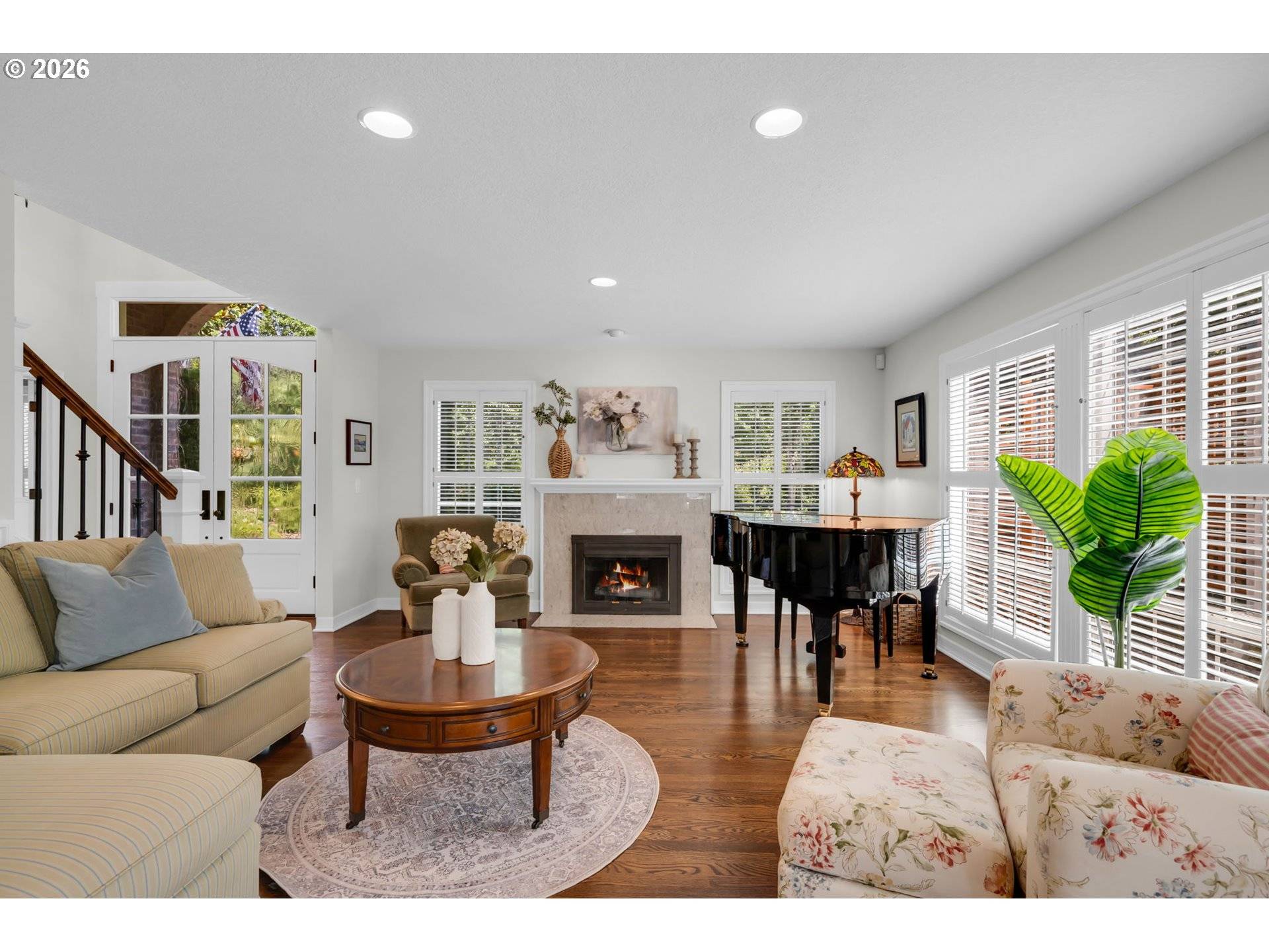 5676 SOUTHWOOD DR, Lake Oswego, OR 97035