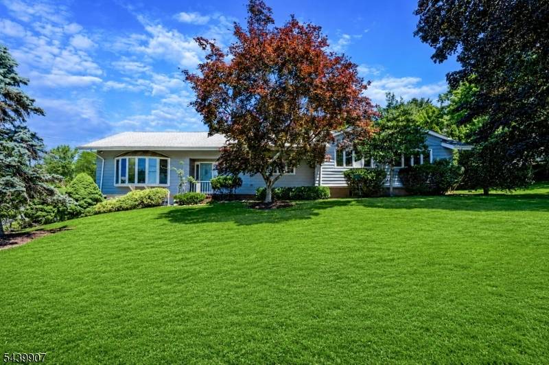128 Beverly Rd, Fairfield Twp., NJ 07004