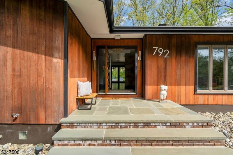 792 Partridge Dr, Bridgewater Twp., NJ 08807