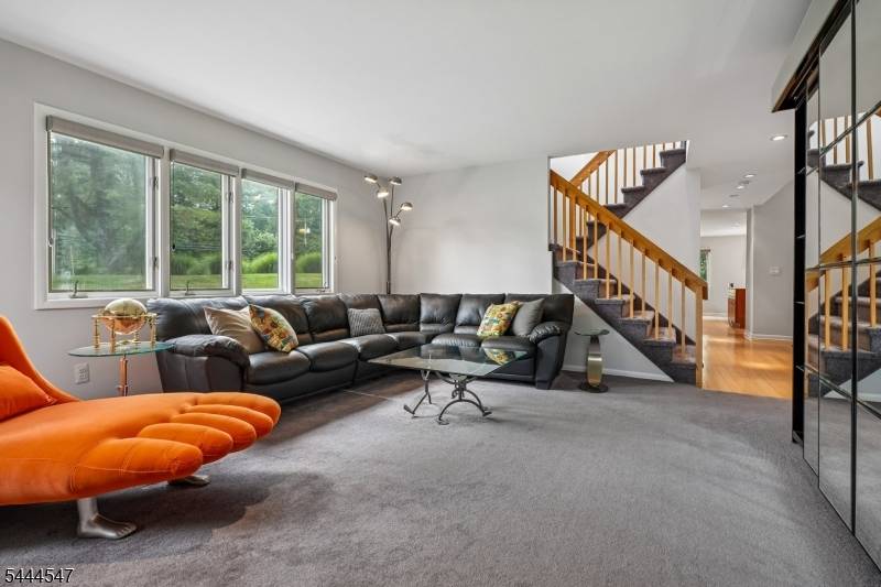 81 Gabriel Dr, Montville Twp., NJ 07045