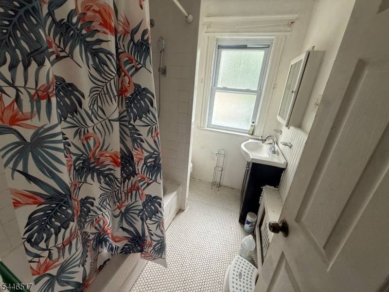63 Saint Paul Ave, Newark City, NJ 07106