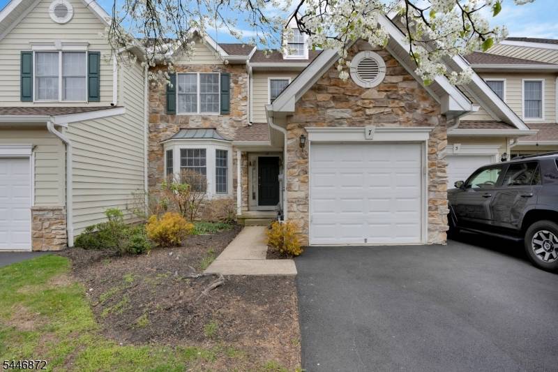 7 Patriot Hill Dr, Bernards Twp., NJ 07920