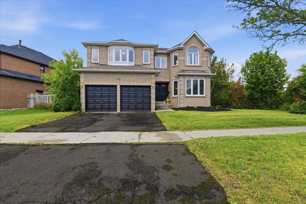 70 Willowbrook DR, Whitby, ON L1R 2A8