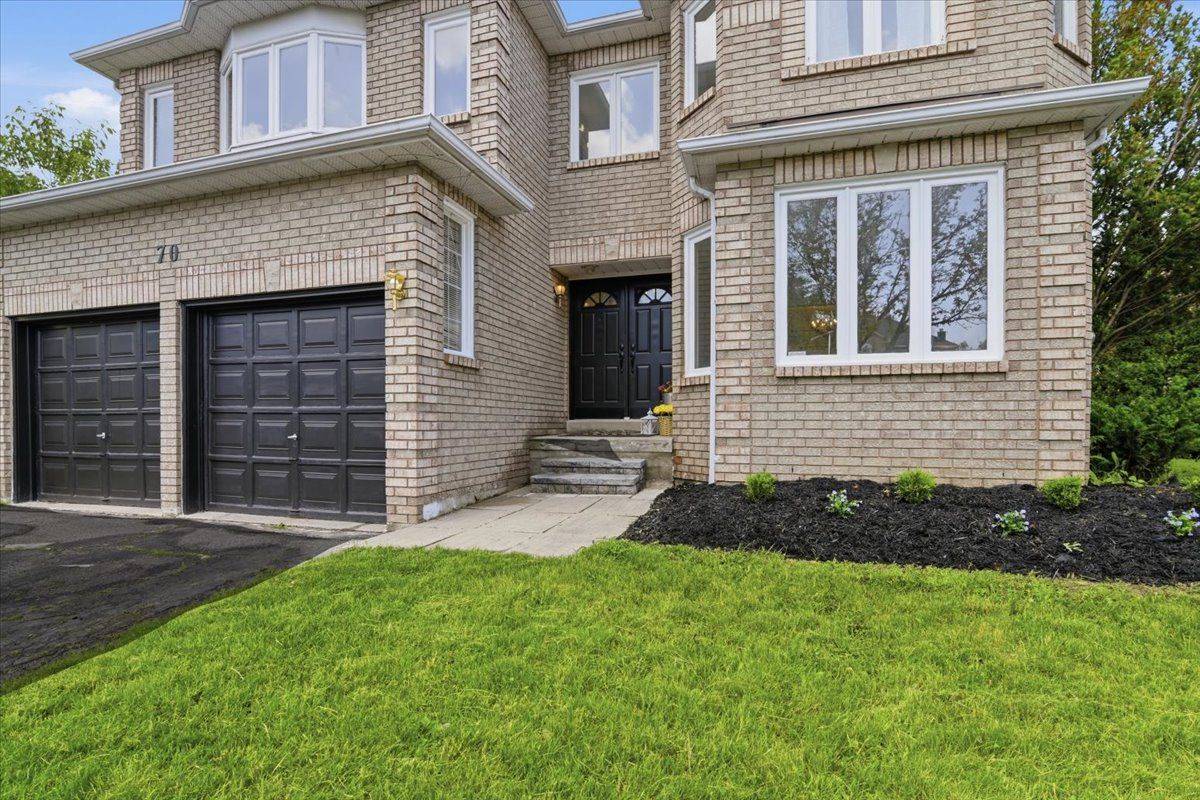 70 Willowbrook DR, Whitby, ON L1R 2A8