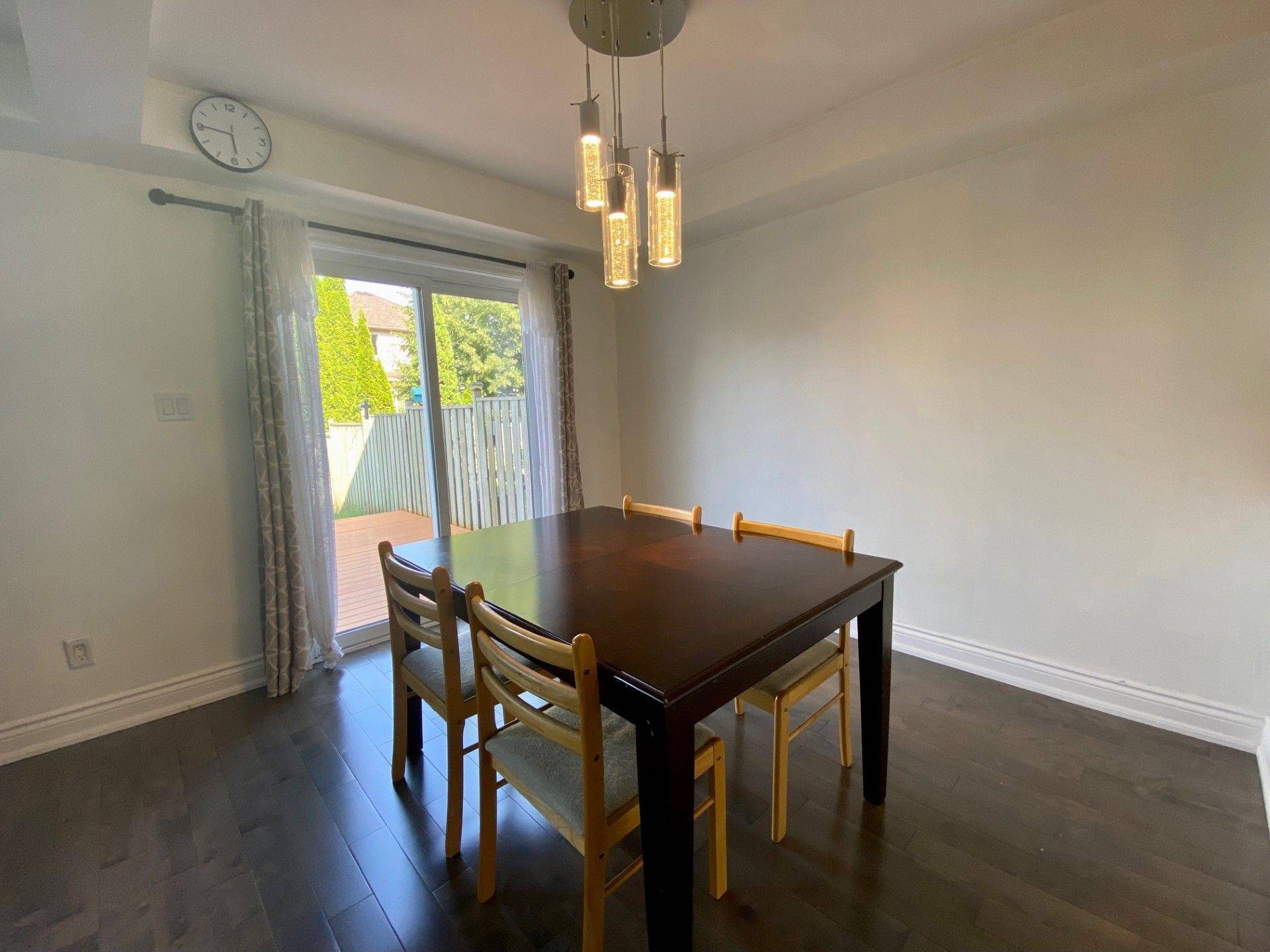 17 Pidduck ST, Clarington, ON L1E 2W3