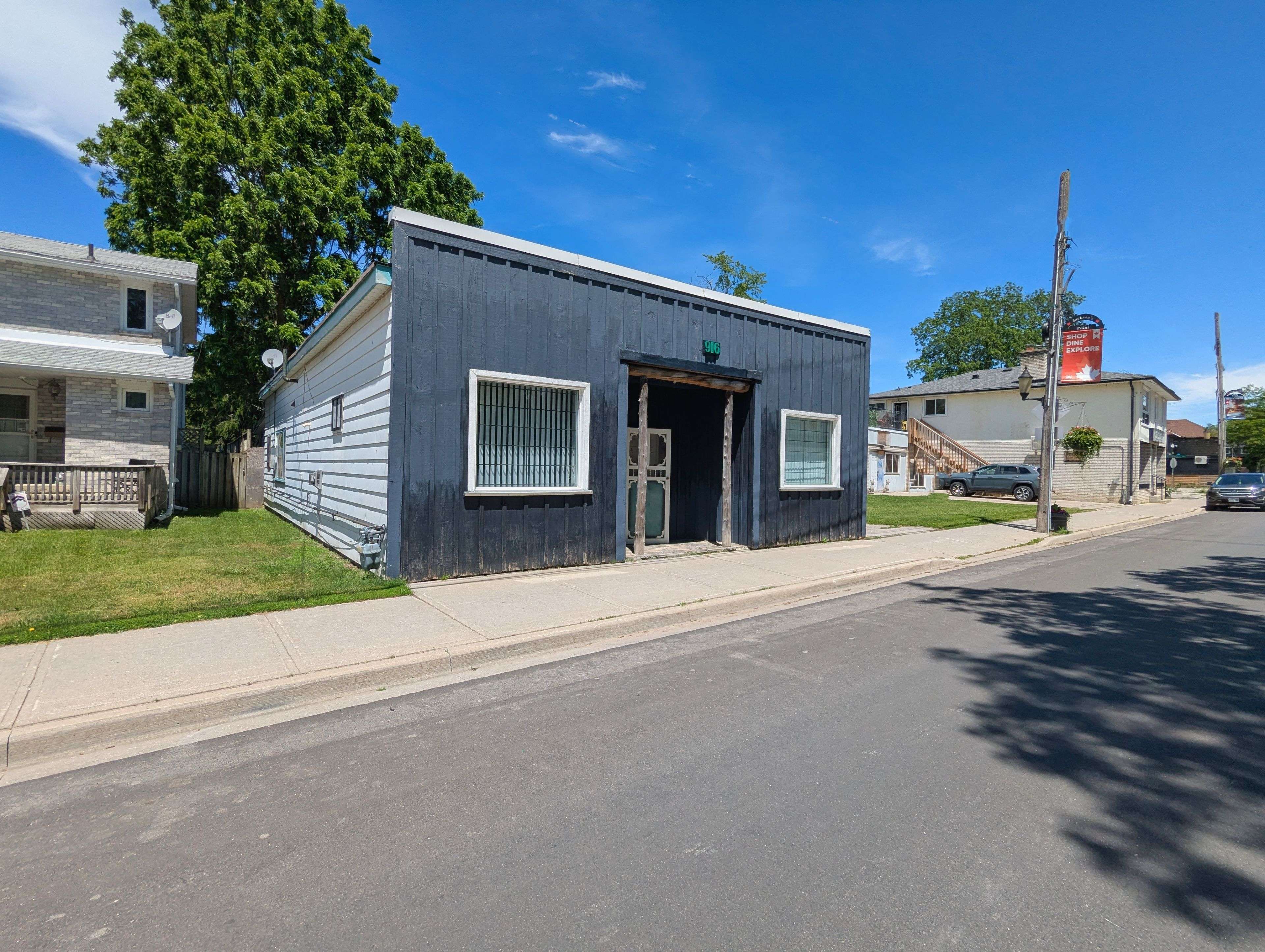 916 Lake DR, Georgina, ON L0E 1L0