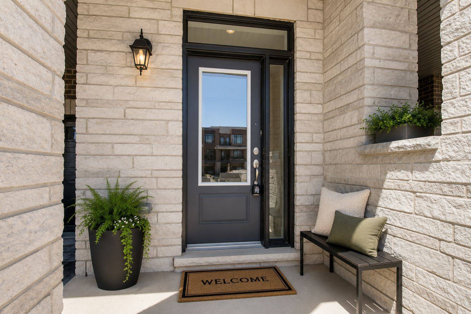30 Gunton ST, Aurora, ON L4G 7B6