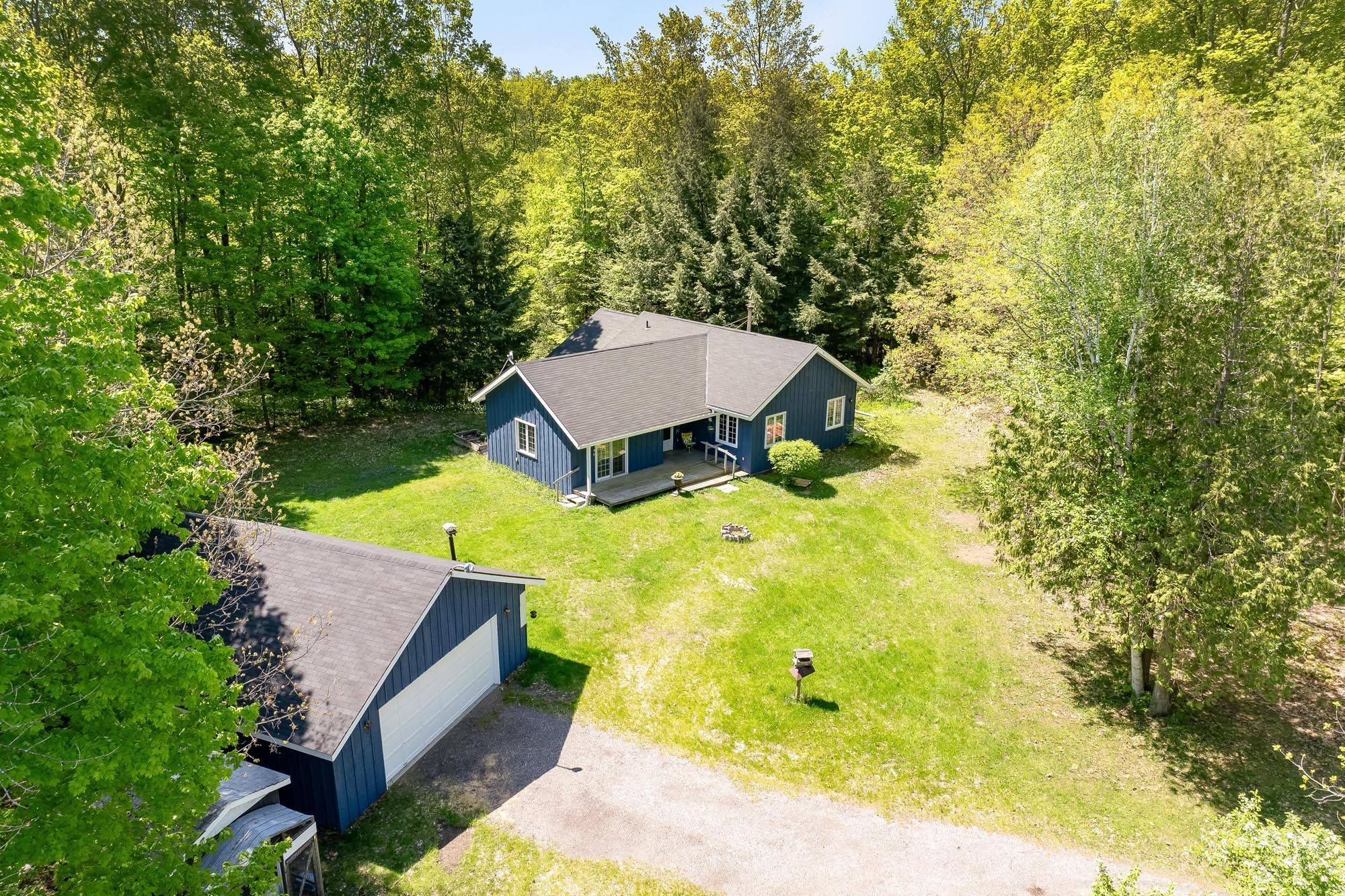 741 Ingram RD, Oro-medonte, ON L0K 1E0
