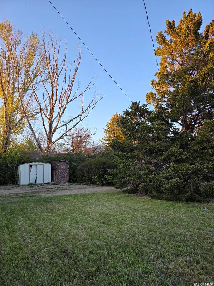 604 3rd AVENUE NW, Swift Current, SK S9H 0S9
