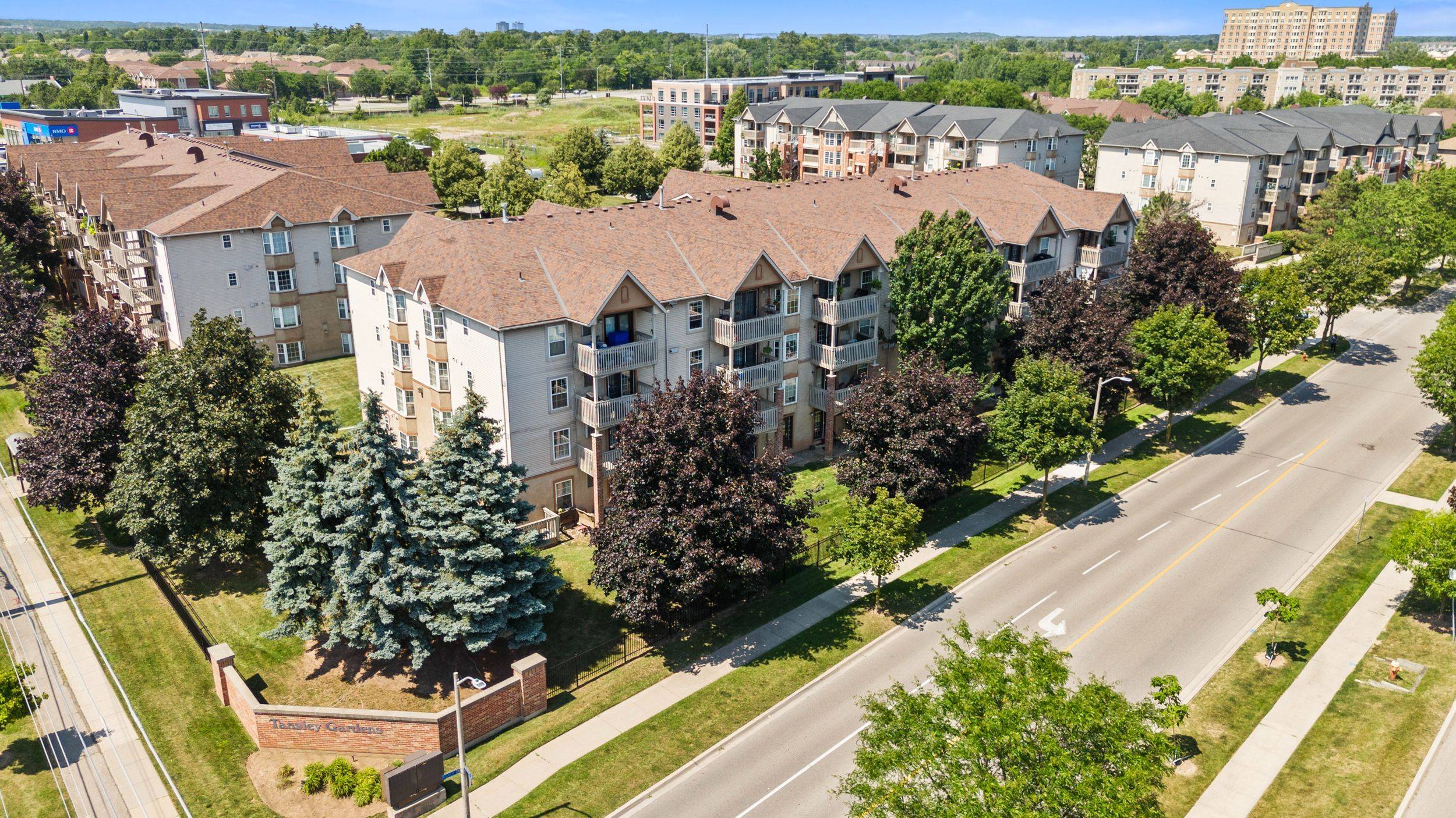 4005 KILMER DR #202, Burlington, ON L7M 4M2