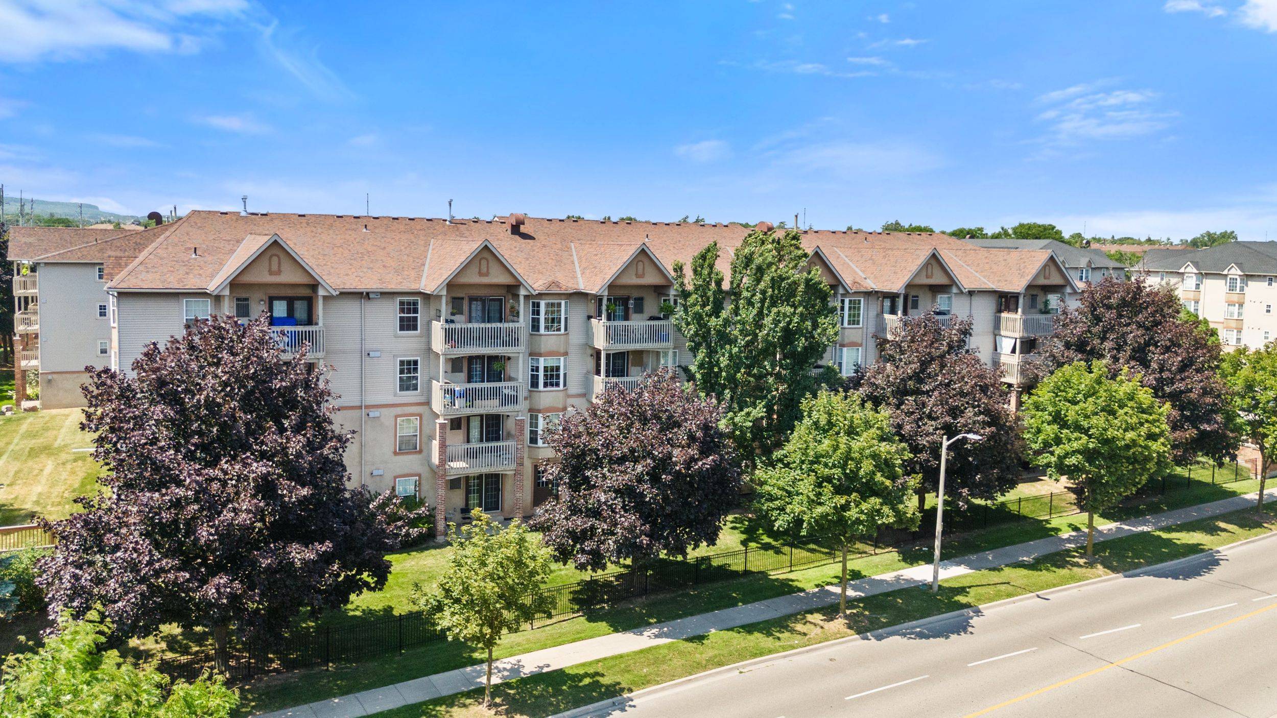 4005 KILMER DR #202, Burlington, ON L7M 4M2
