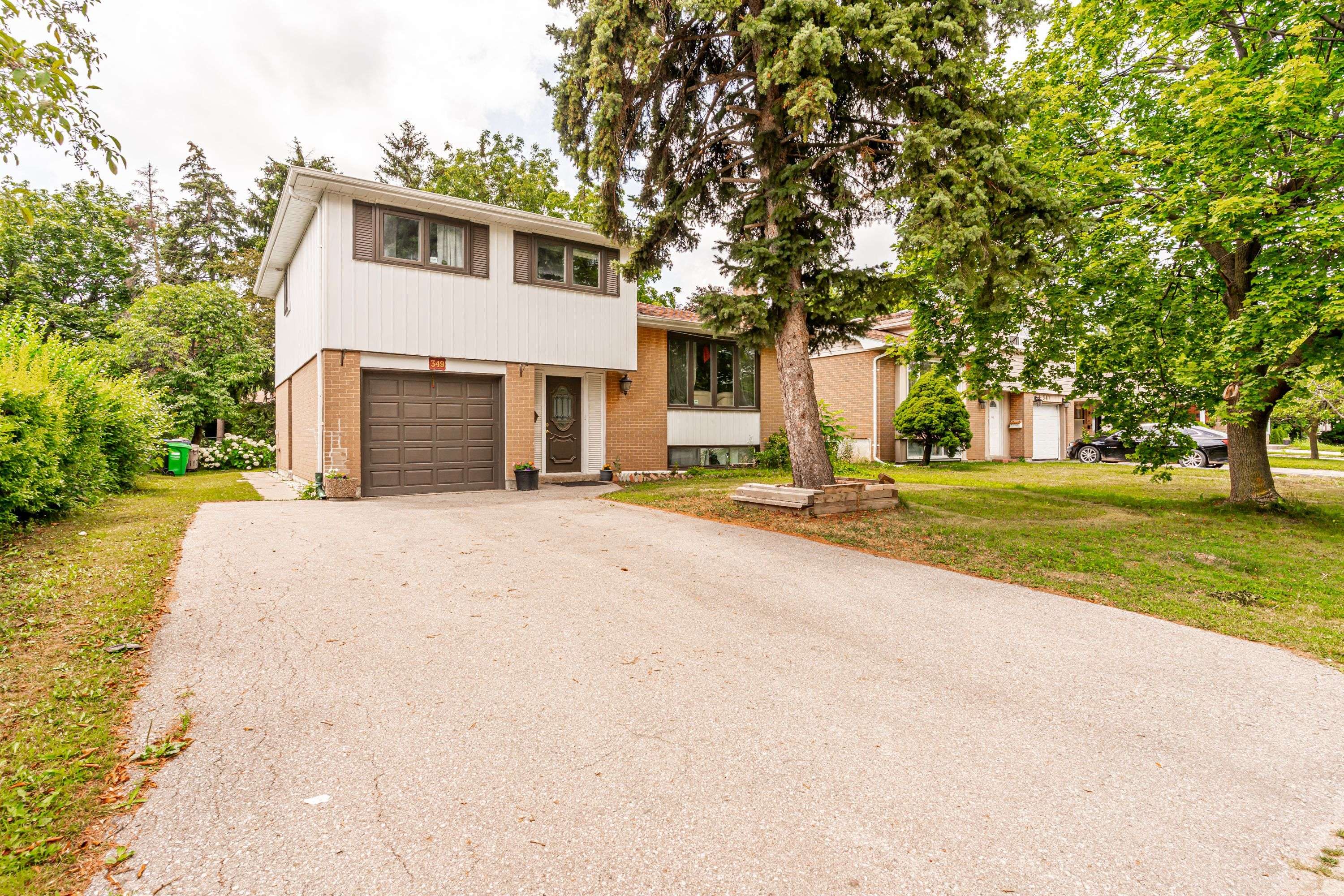 349 Bartley Bull Pkwy, Brampton, ON L6W 2L5