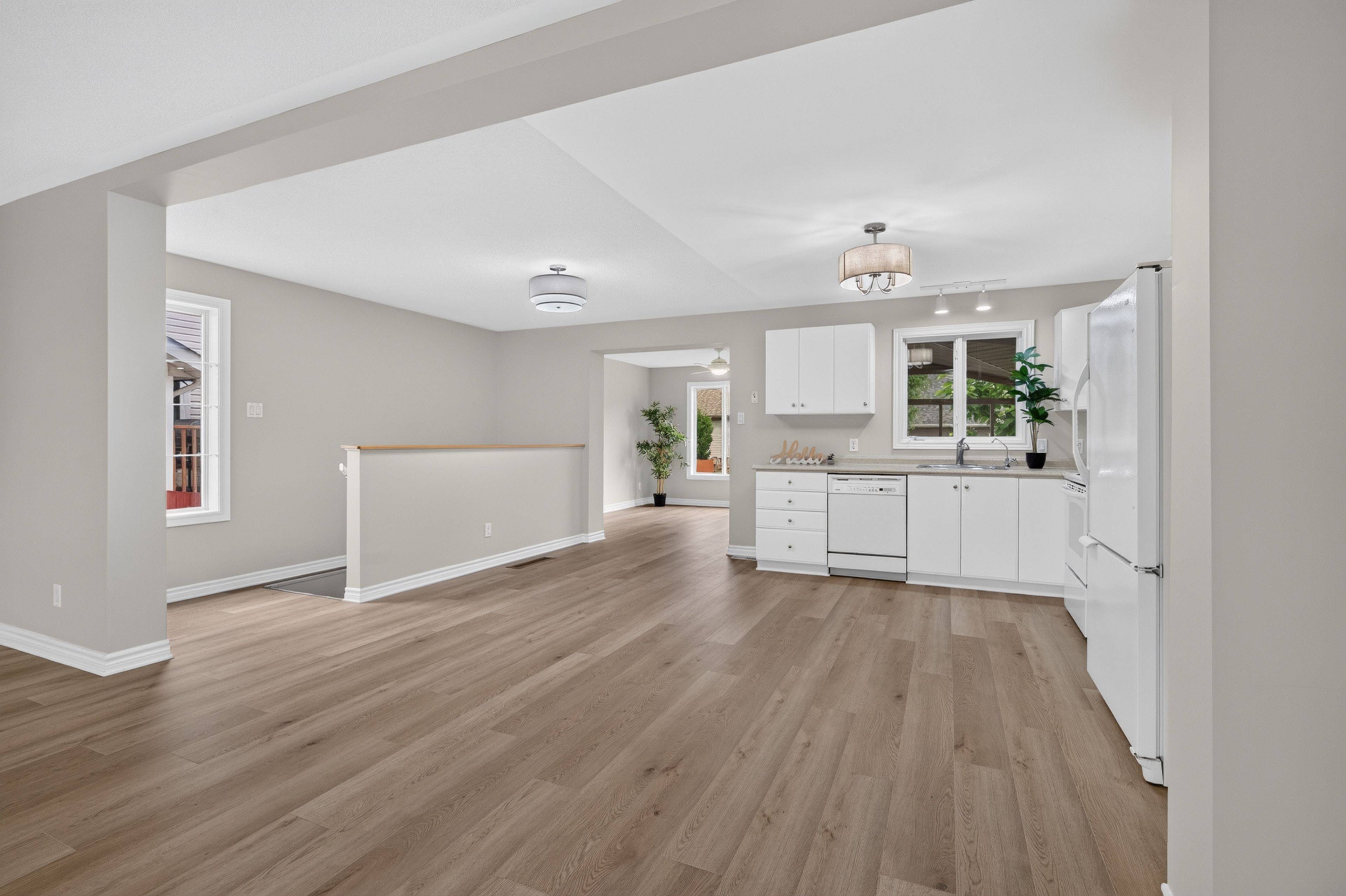 145 Elmwood DR, Gananoque, ON K7G 1P2
