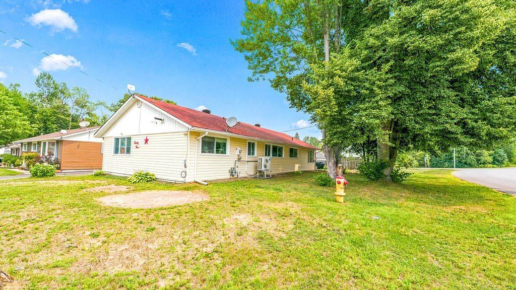 23 Newton CRES, Deep River, ON K0J 1P0