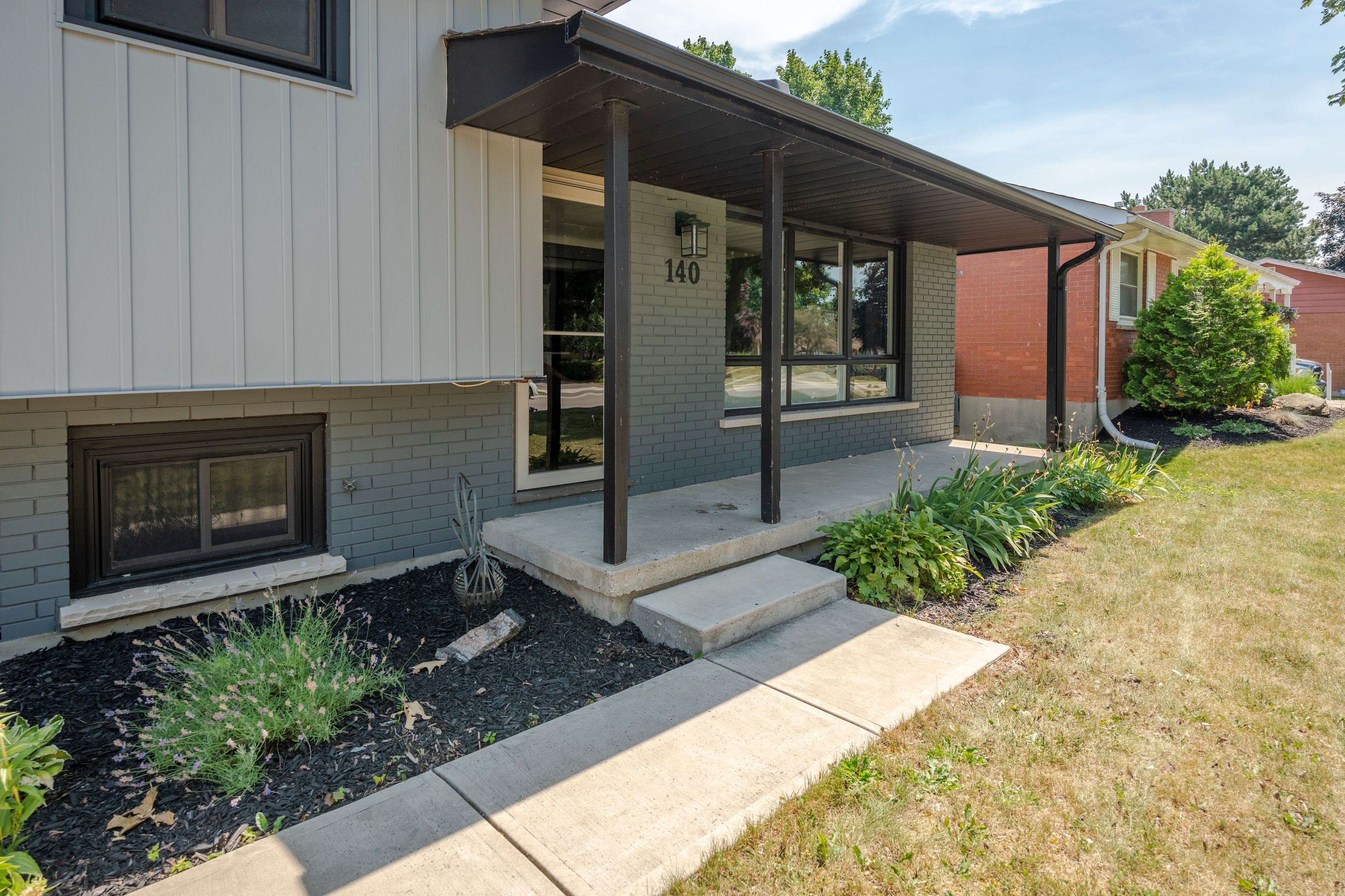 140 Oakwood PL, Thames Centre, ON N0L 1G3