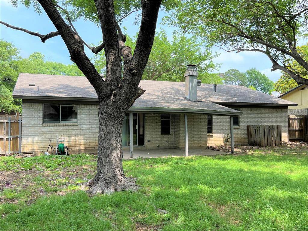 2310 Dartmouth Drive, Arlington, TX 76015