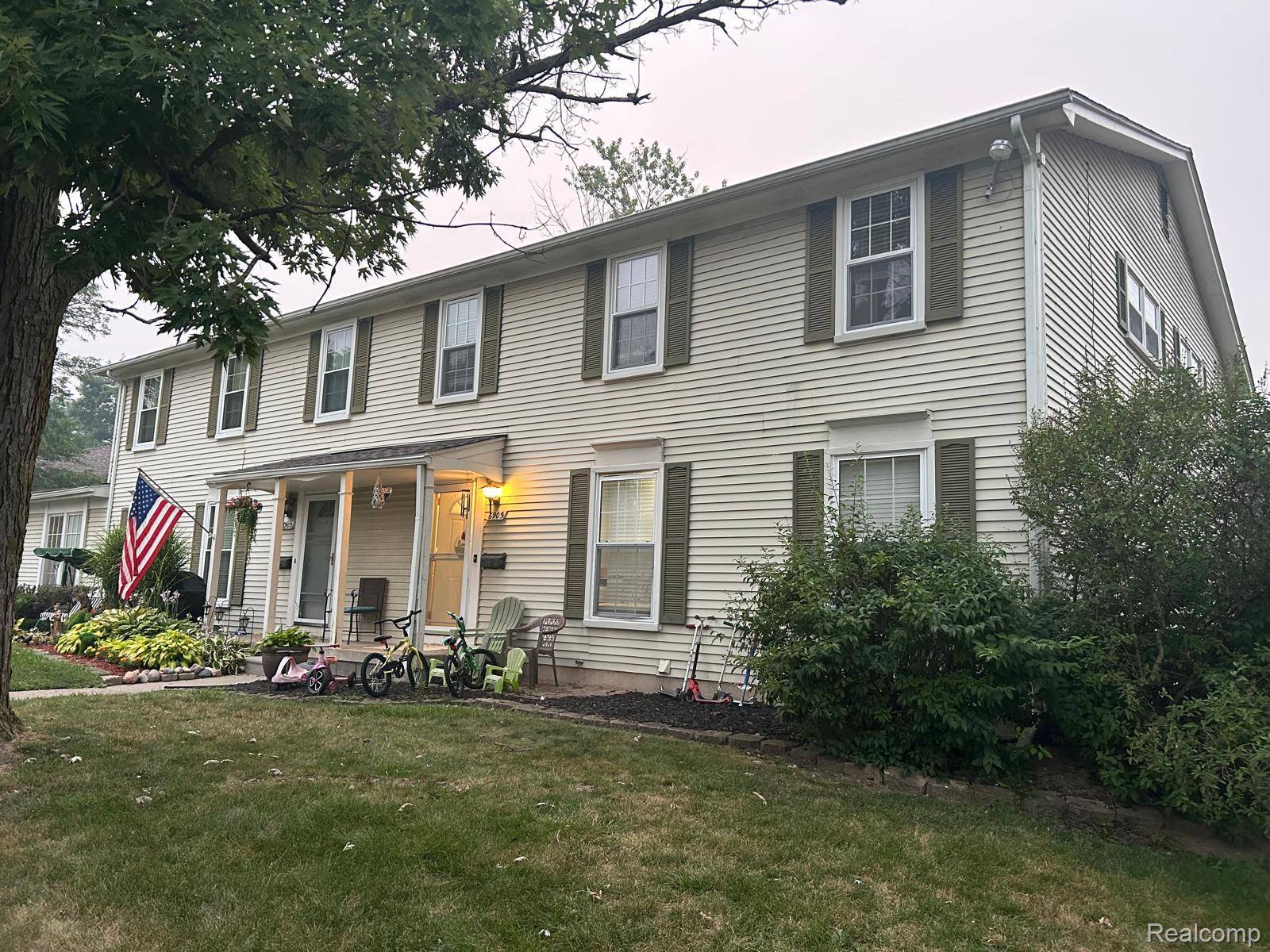 6905 Harvard LN, Canton Charter Township, MI 48187