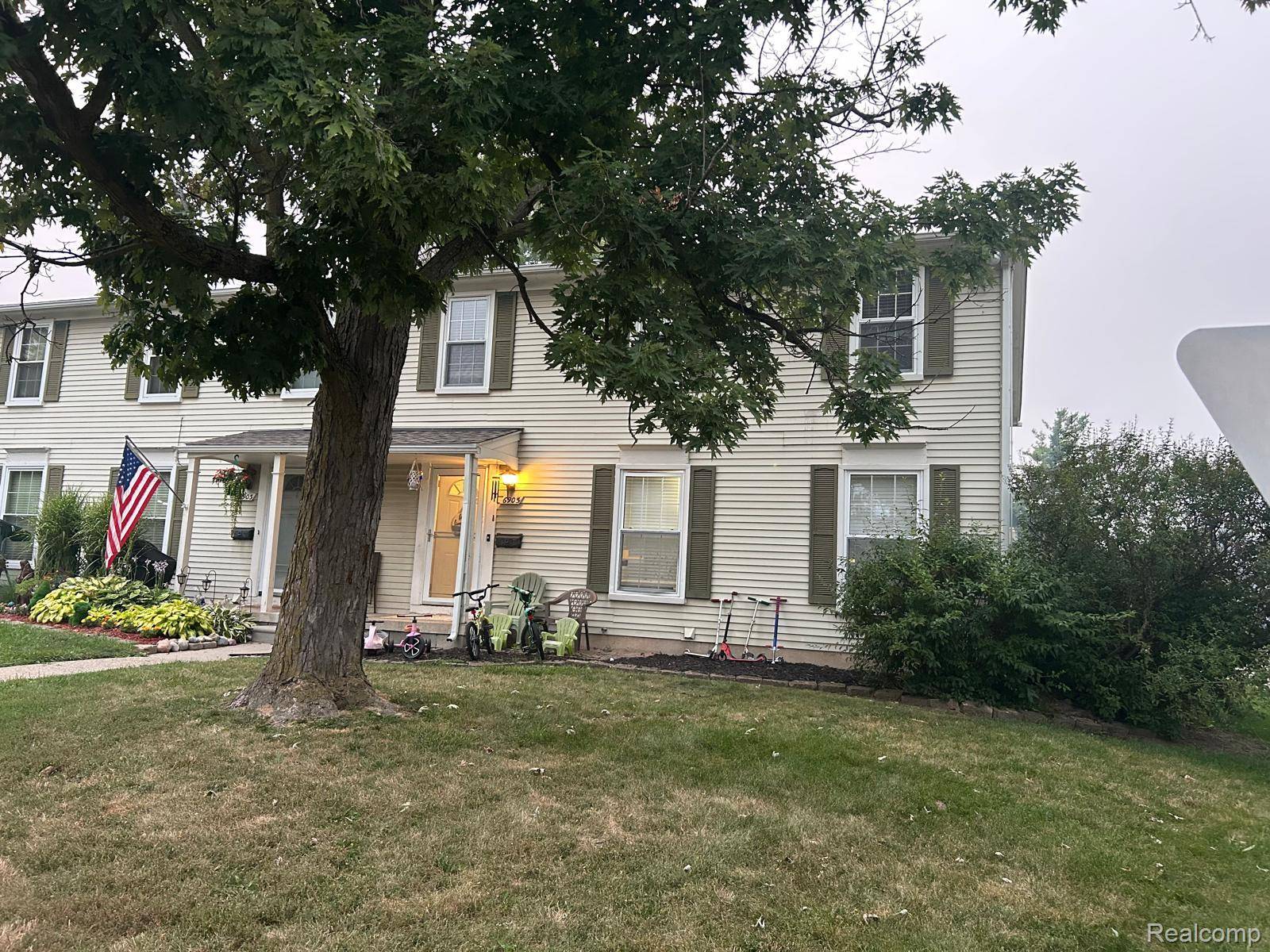 6905 Harvard LN, Canton Charter Township, MI 48187