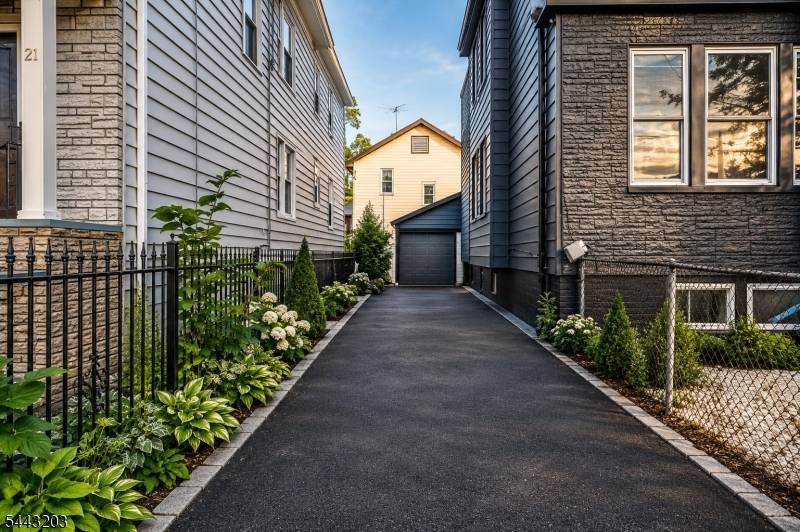25 Wolf Pl, Irvington Twp., NJ 07111