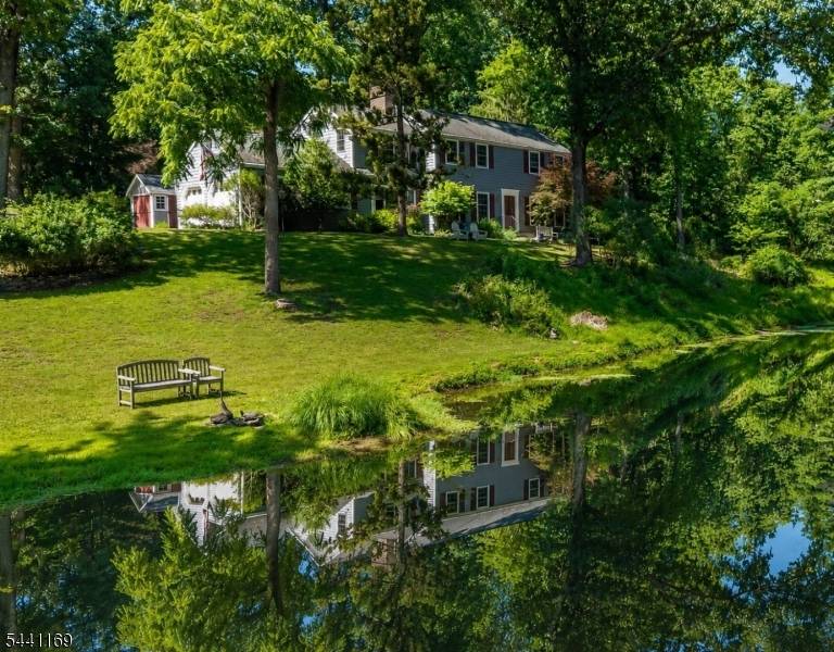 7 Farview Dr, Clinton Twp., NJ 08801