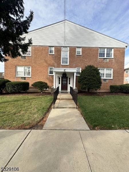 565 Grove St F-2 #2, Clifton City, NJ 07013