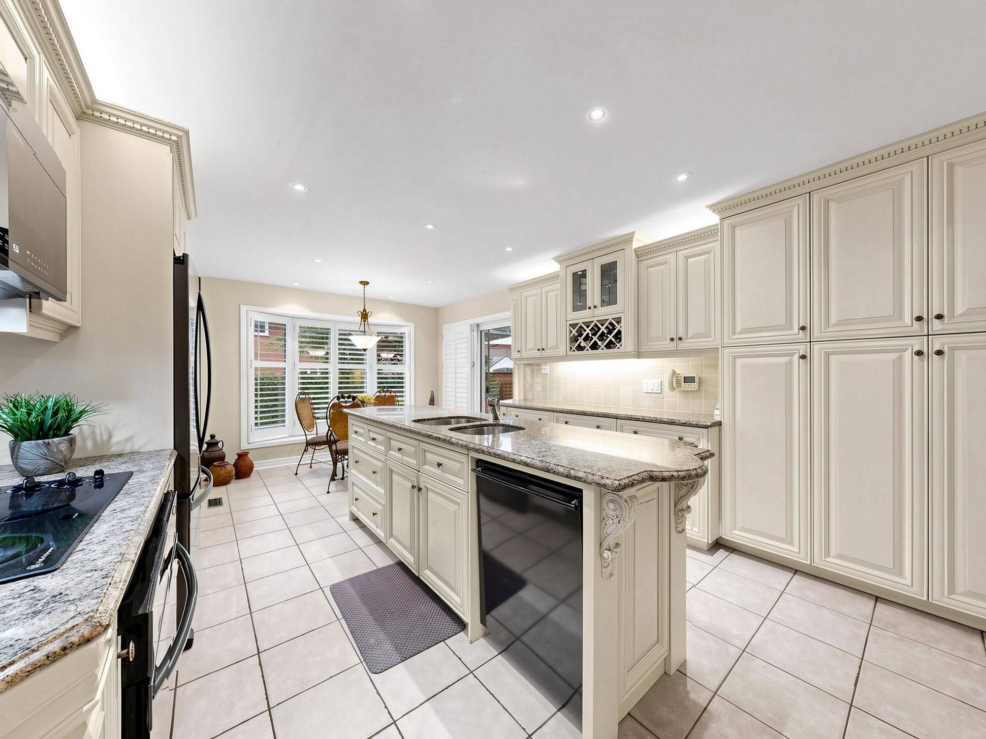 17 Black Cherry DR, Markham, ON L3P 4L6