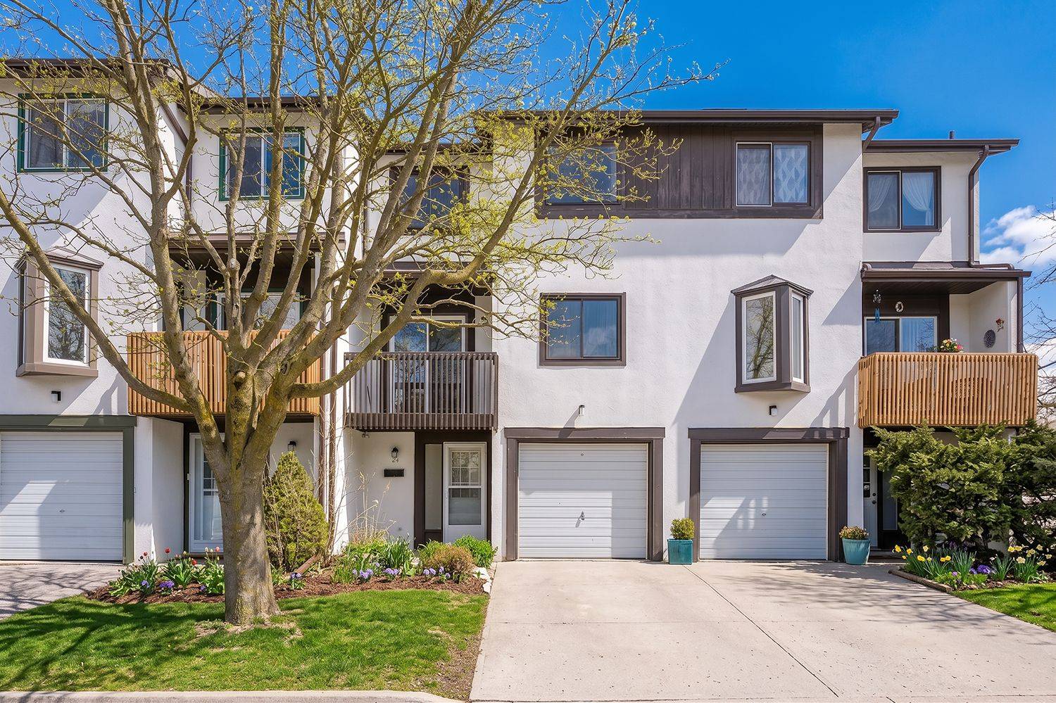 2651 Aquitaine AVE #24, Mississauga, ON L5N 1V5