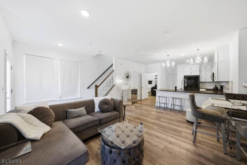 1 Sadie Cir #1101, Union Twp., NJ 07083
