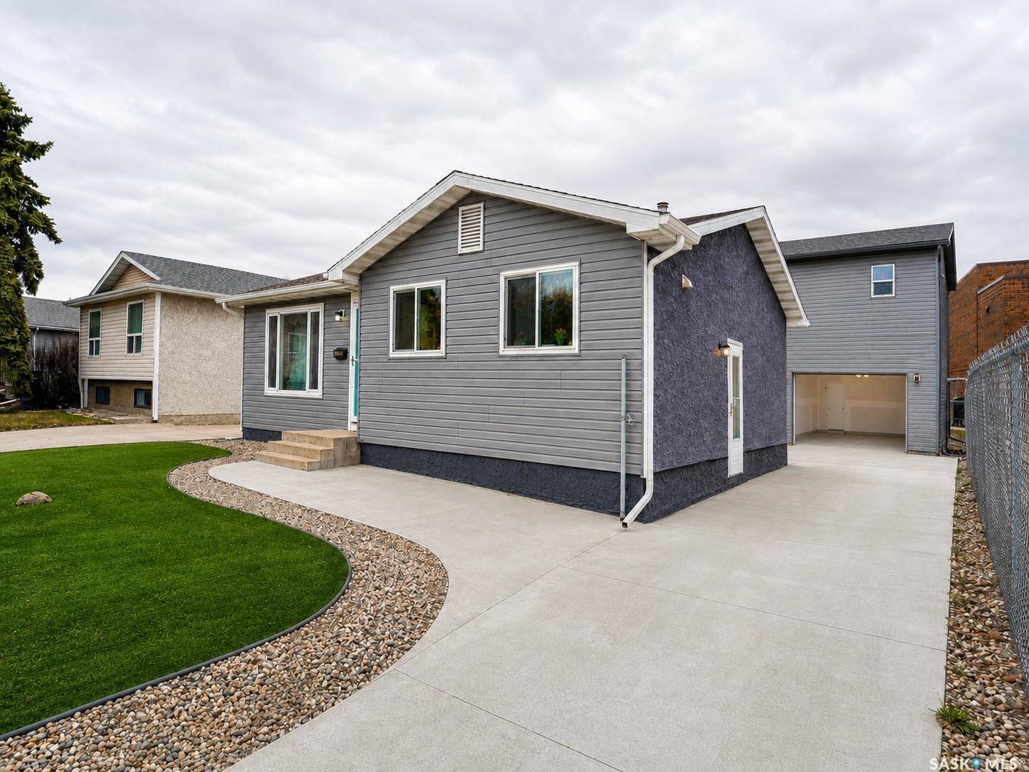 1739 Fleet STREET, Regina, SK S4N 6B4