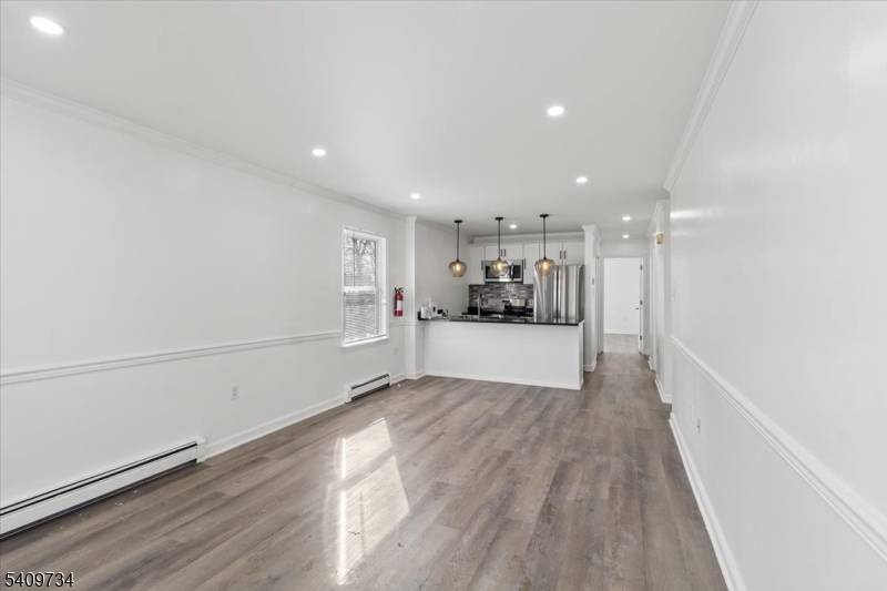 17 Holsman St, Paterson City, NJ 07522