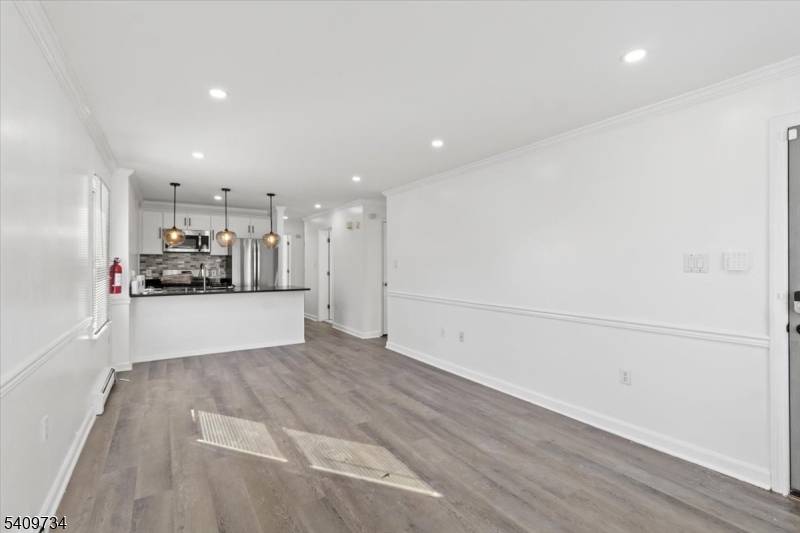 17 Holsman St, Paterson City, NJ 07522