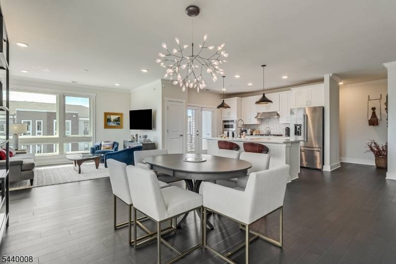 3 Vanderbilt Blvd #402, Florham Park Boro, NJ 07932