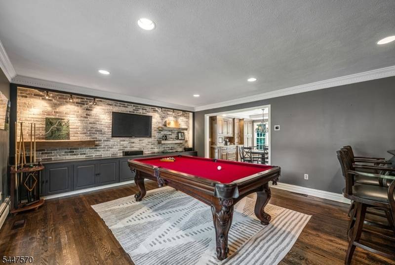 286 Gregory Rd, Franklin Lakes Boro, NJ 07417