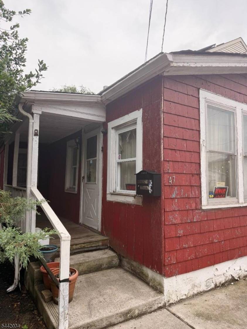 47 May St, Woodbridge Twp., NJ 08861