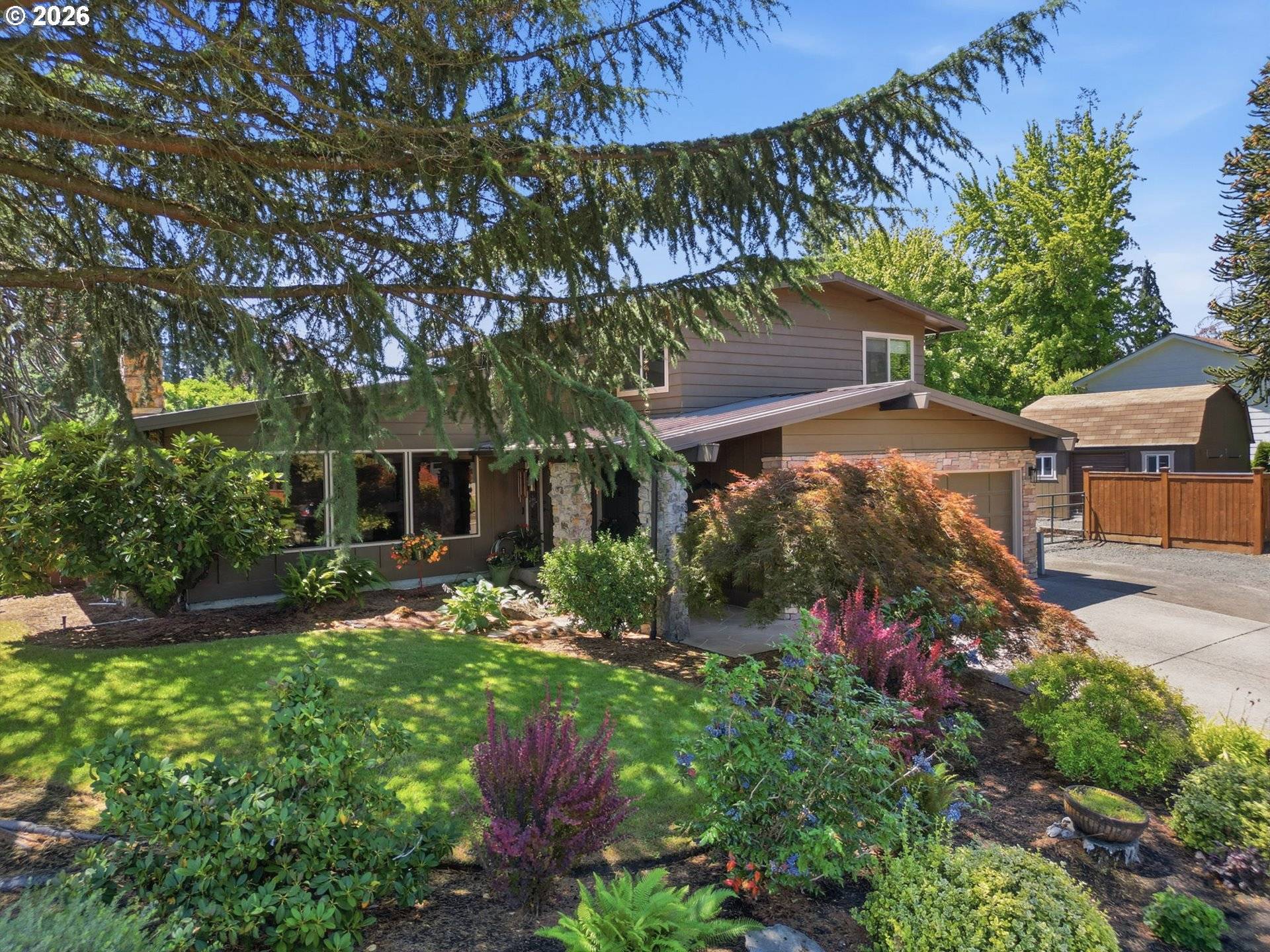 426 CARTHAGE AVE, Eugene, OR 97404
