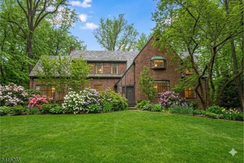 123 N Wyoming Ave, South Orange Village Twp., NJ 07079