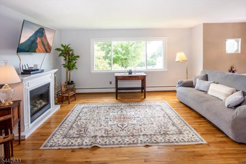 25 Kenmar Rd, Mount Olive Twp., NJ 07828