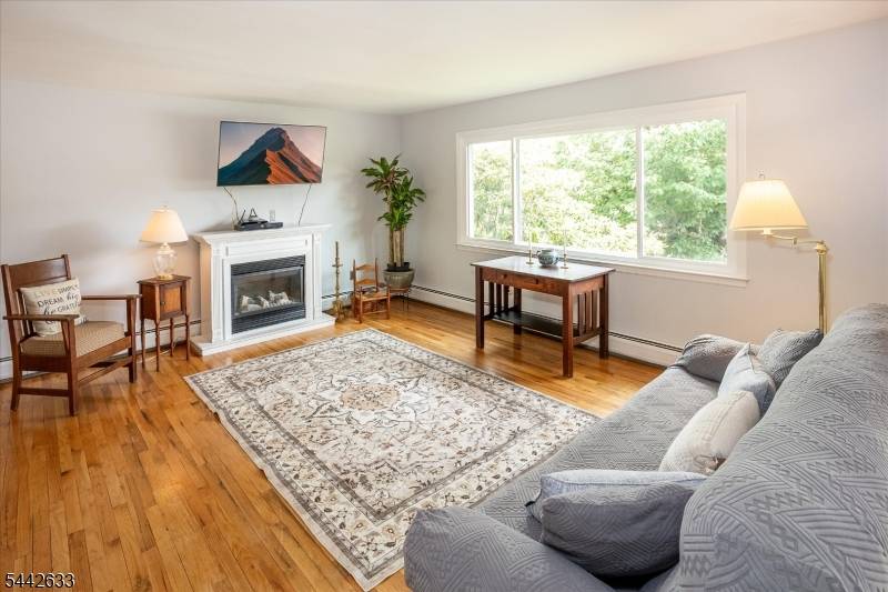 25 Kenmar Rd, Mount Olive Twp., NJ 07828