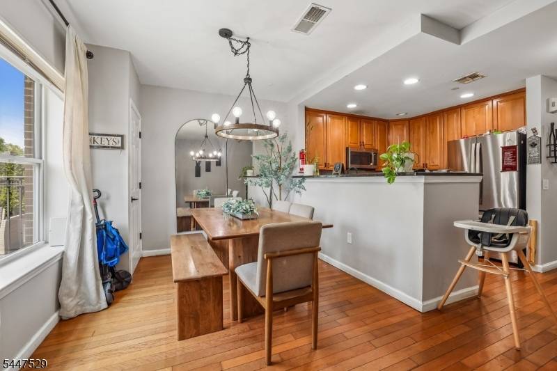 358 Rector #311, Perth Amboy City, NJ 08861