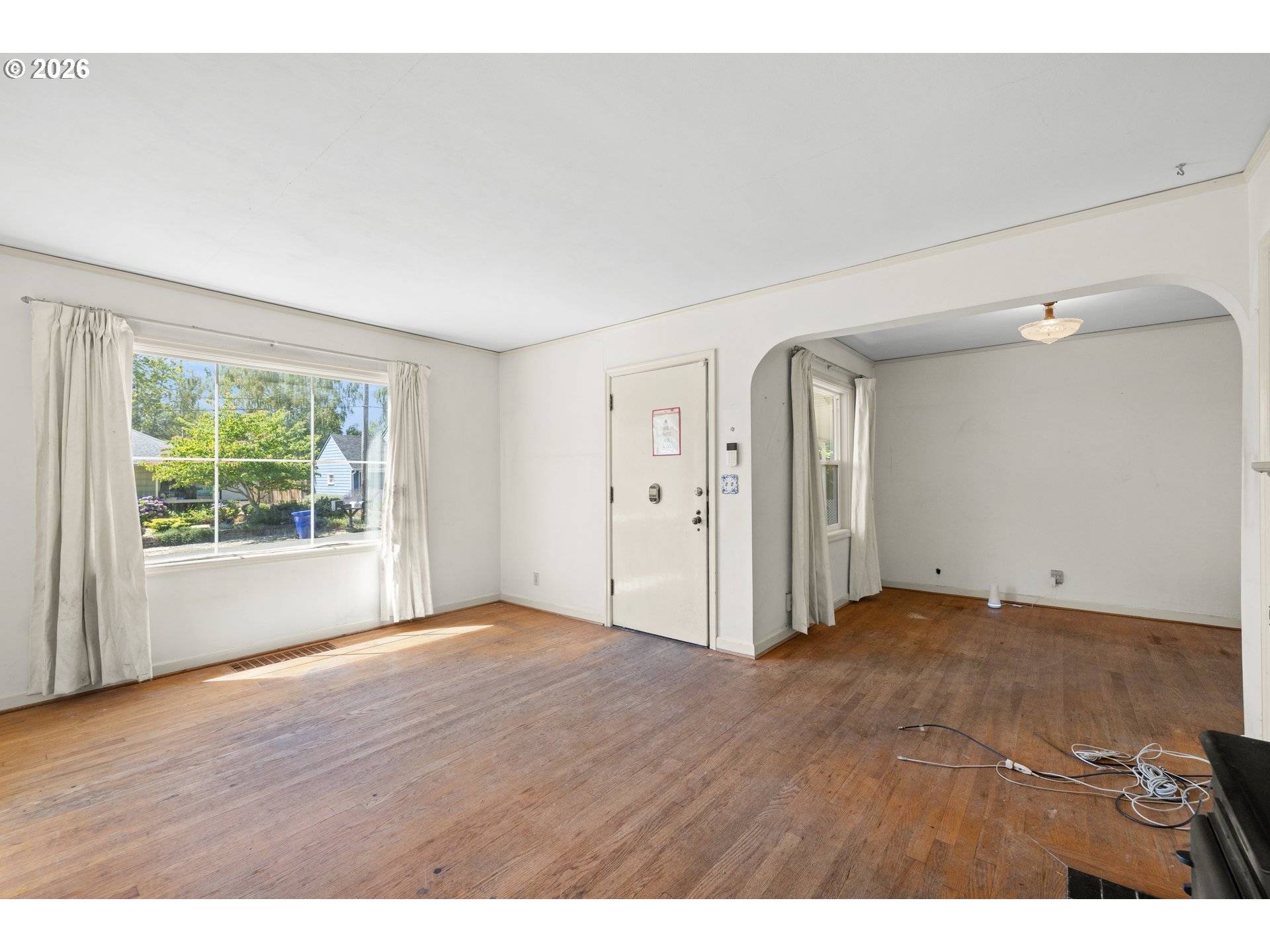 11209 SE PINE CT, Portland, OR 97216
