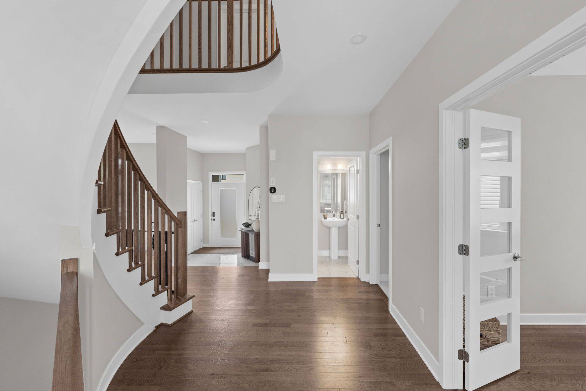 351 Shuttleworth DR, Leitrim, ON K1T 0T6