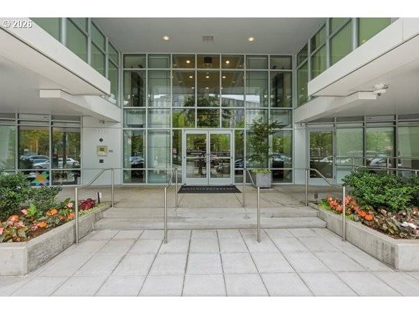 1310 NW NAITO PKWY #307A, Portland, OR 97209